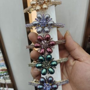 珍珠水滴六瓣花弹簧夹